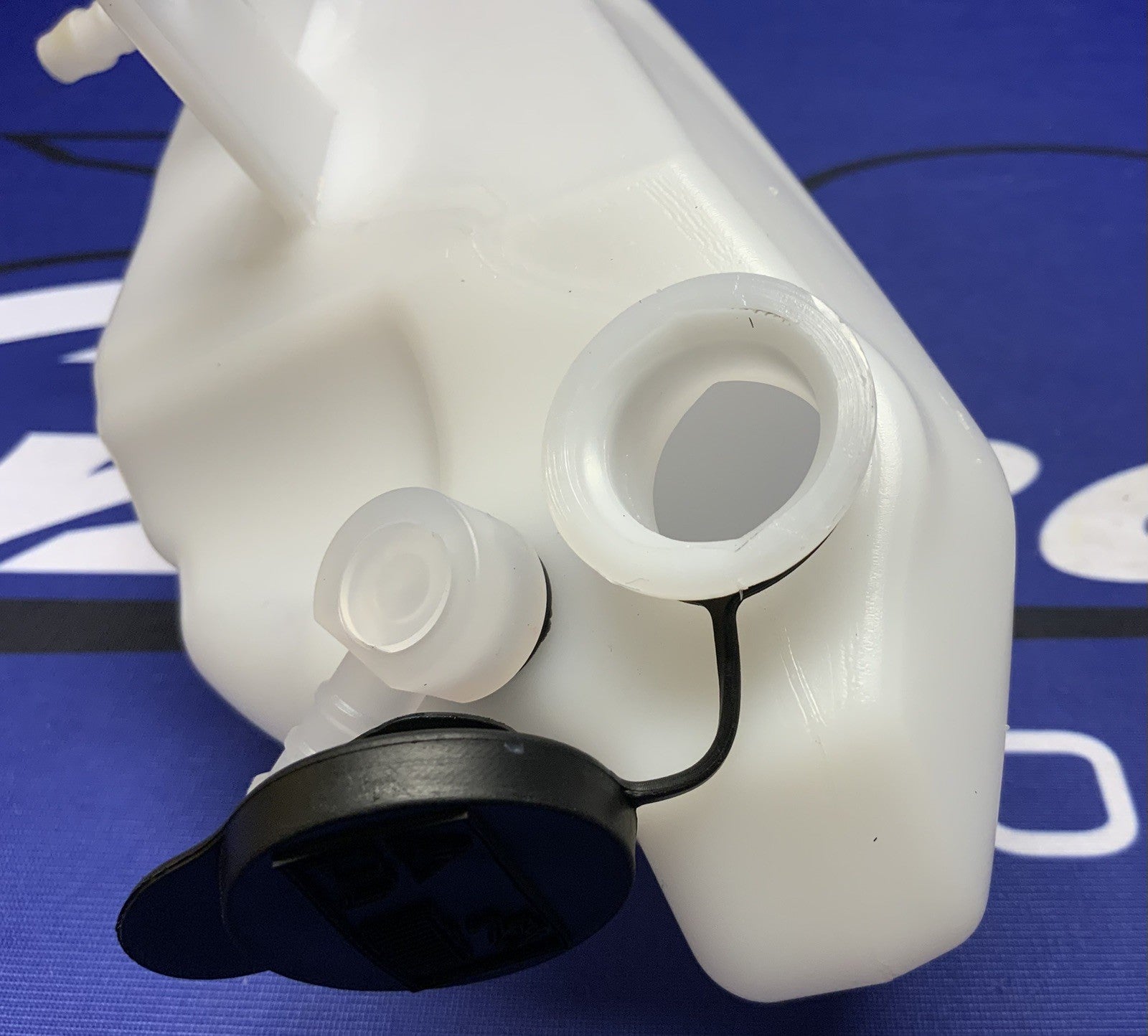 Triumph Coolant Reservoir Assembly Street Triple RS 2023-2026 OEM T2109765