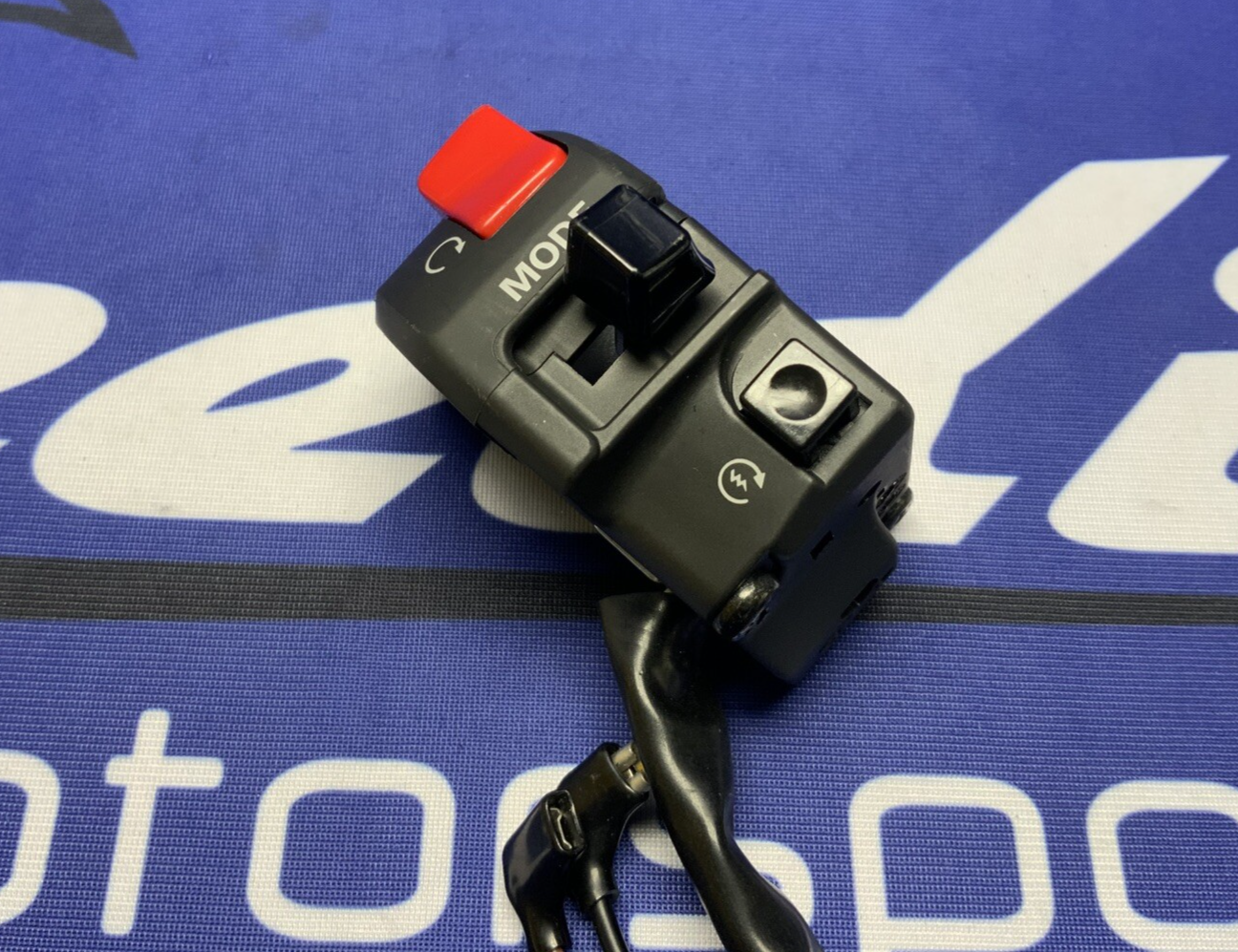 Yamaha Right Switch Assembly YZF-R6 2017-2024 OEM BN6-83963-10-00