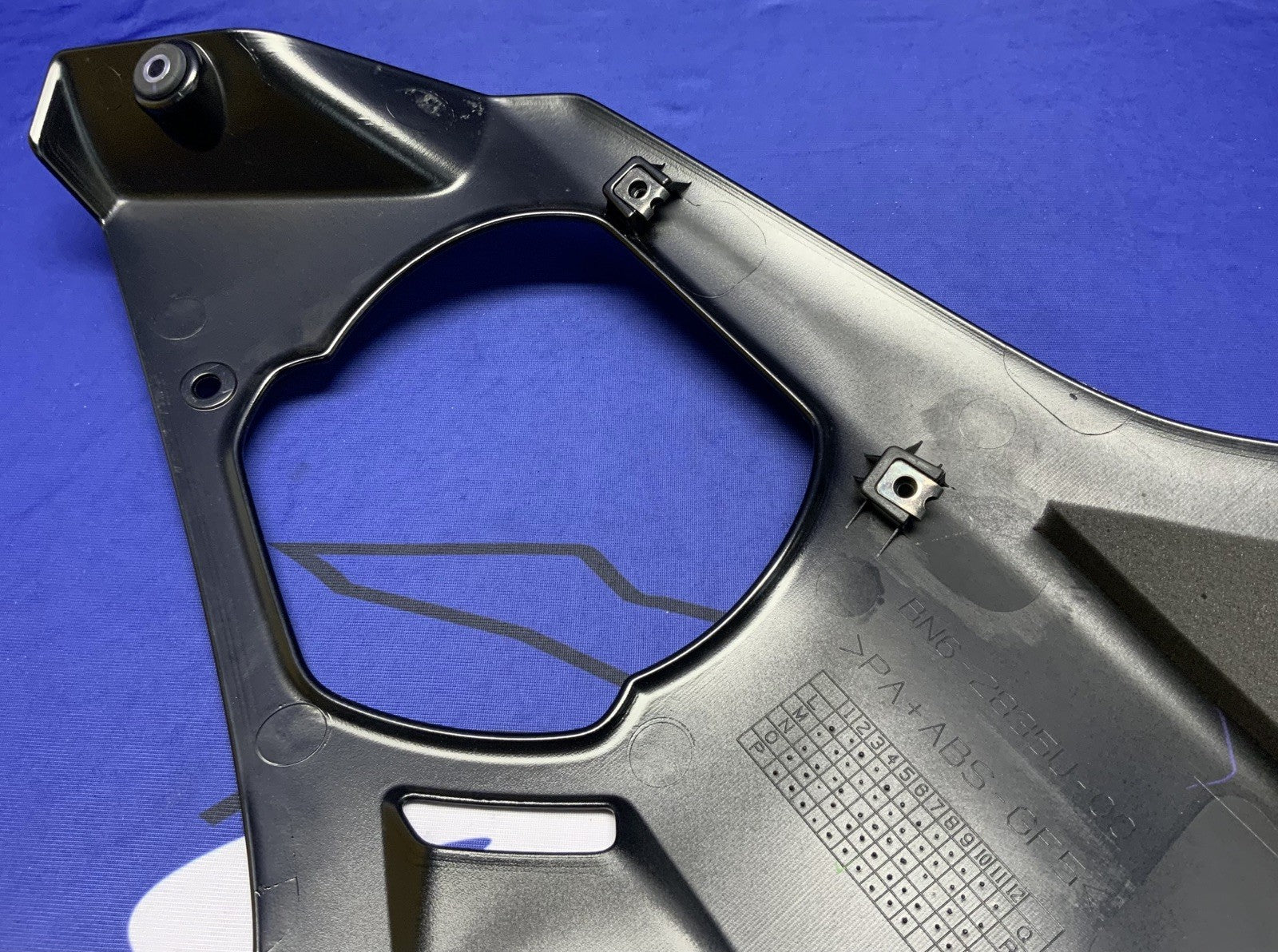 Yamaha Left Fairing (Raven Black) YZF-R6 2017-2026 OEM BN6-2835U-00-P1-1