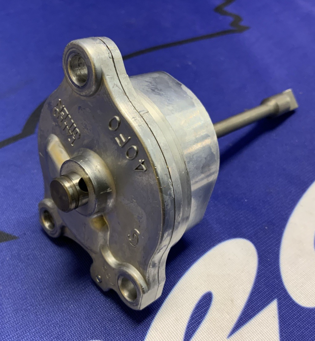 Suzuki Oil Pump Assembly GSX-R1000 01-04 OEM 16400-40F00