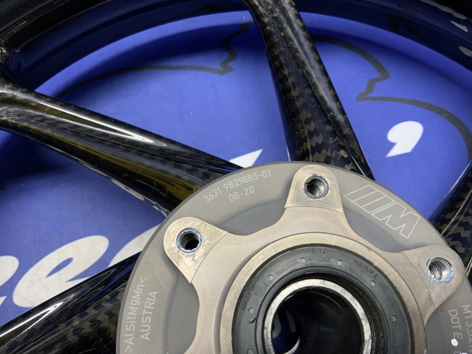 BMW Front Carbon Wheel M1000RR 2021-2023, S1000RR 2019-2022 OEM 36317925438