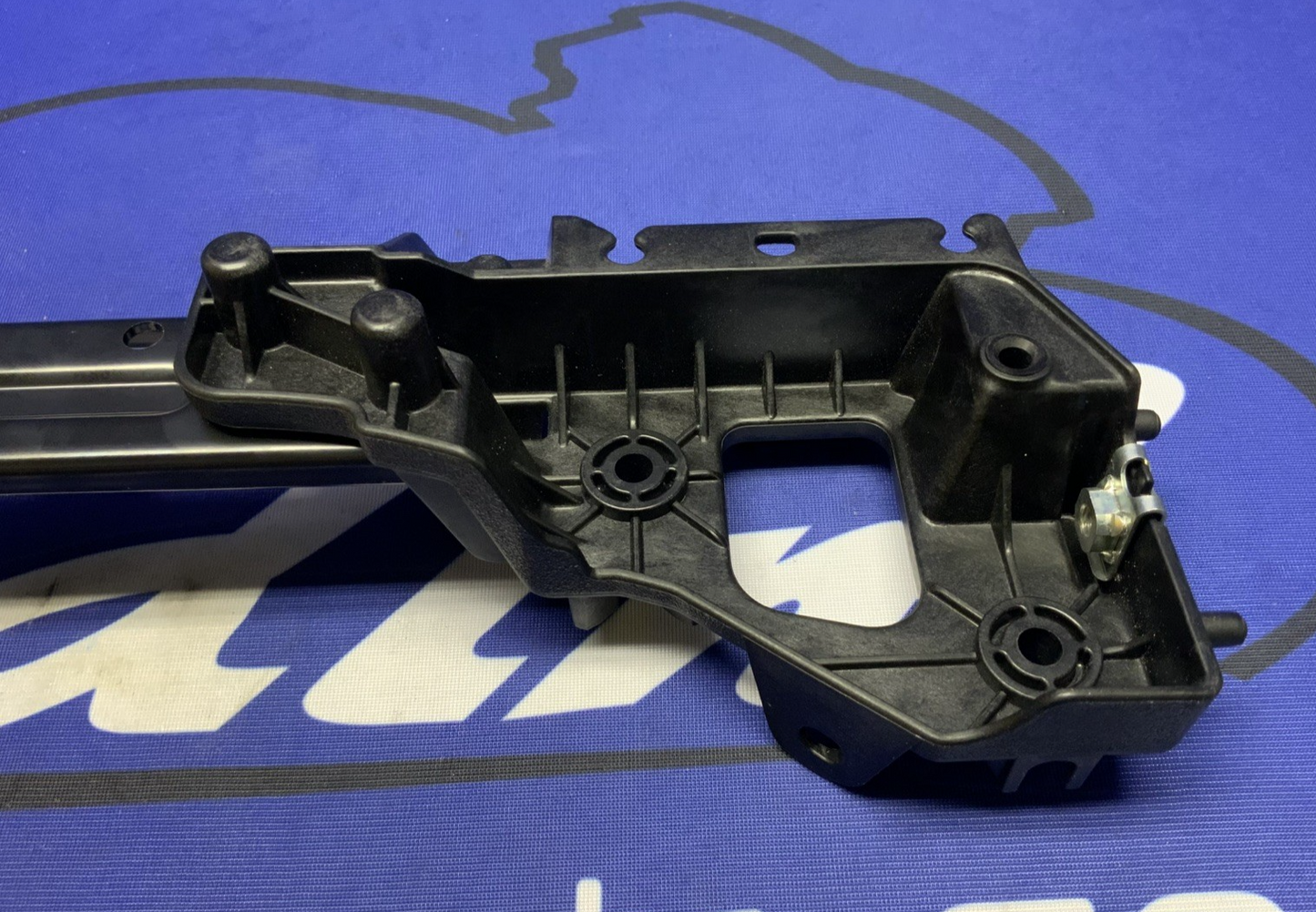 Yamaha Headlight Bracket YZF-R6 2017-2026 OEM BN6-84300-10-00