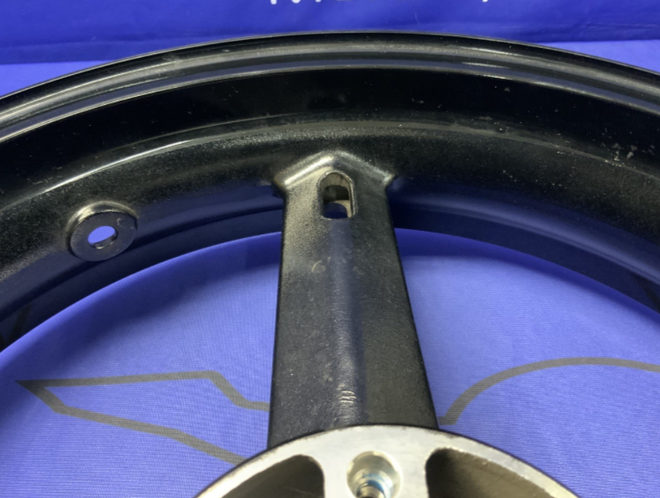 Suzuki Front Wheel GSXR-600/750/1000 2001-2004 OEM 54111-35F11-019