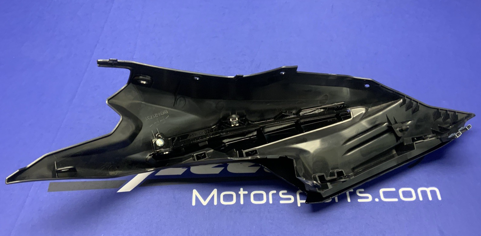 Yamaha Left Tail Fairing (Black) YZF-R9 2025 OEM BKN-21711-00-P3
