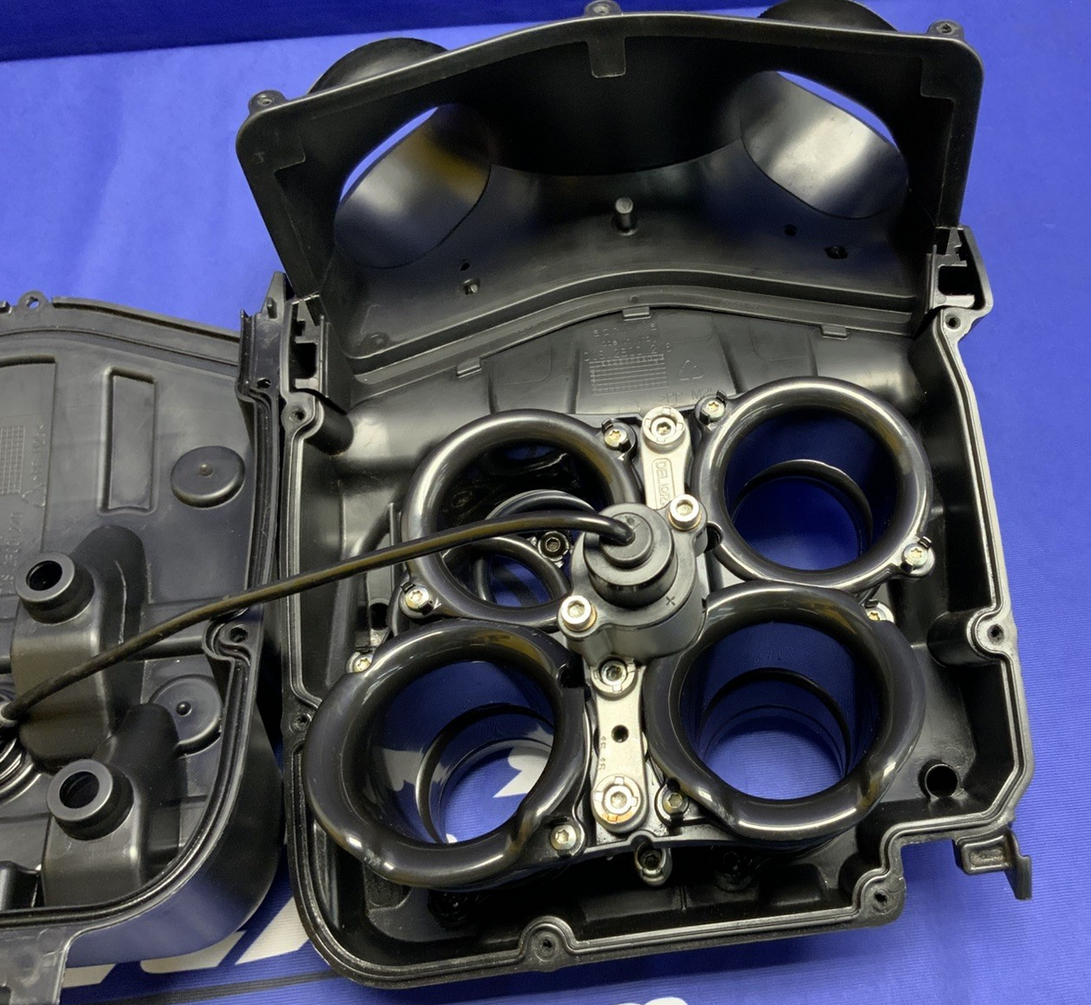 Aprilia Airbox Assembly With Mobile System Trumpets RSV4 2015-2016 OEM 2B001216