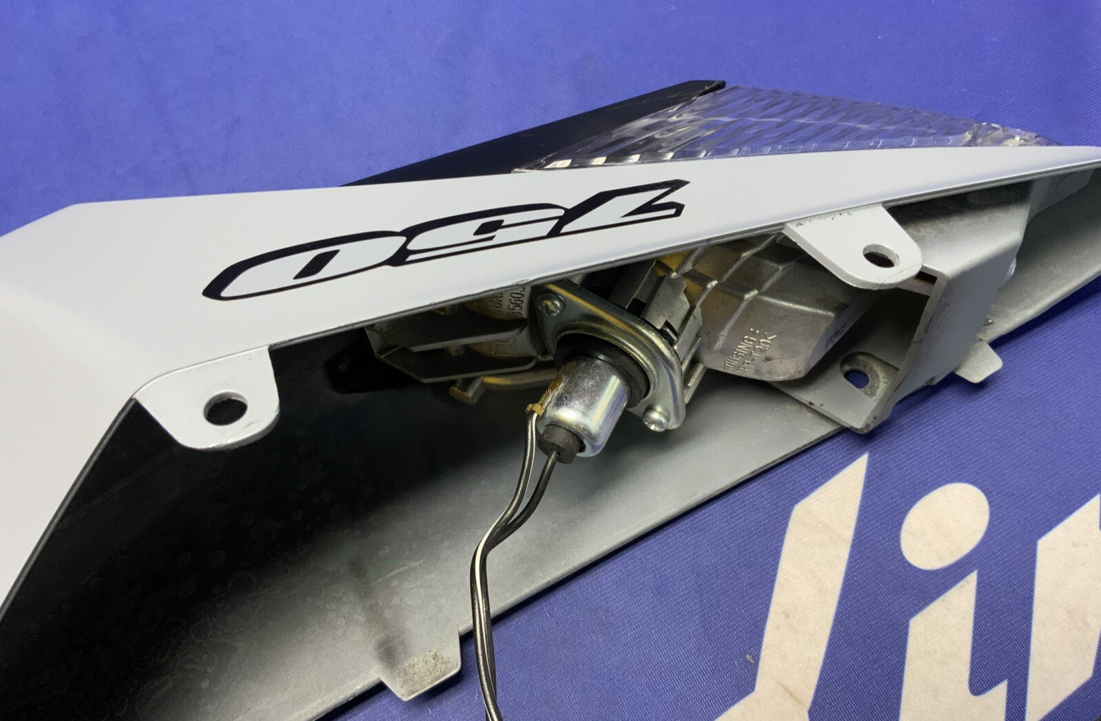 Suzuki Right Rear Frame Cover (Gray) GSXR 750/600 2011-2025 OEM 47100-15J10-QEB