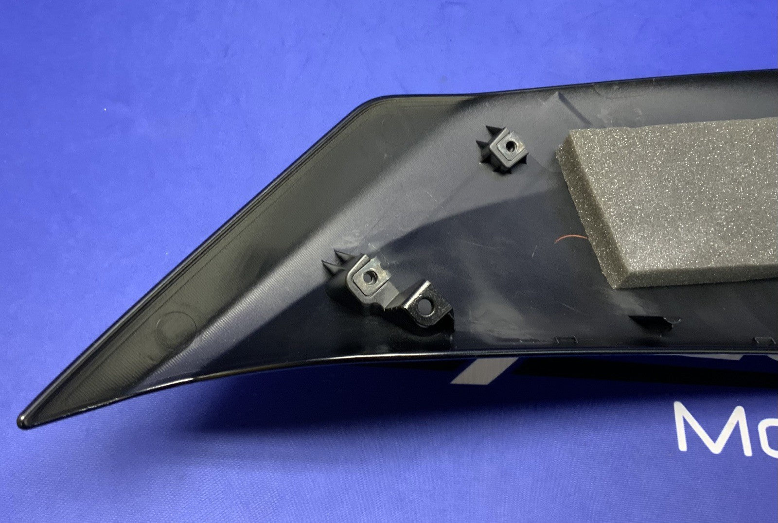 Yamaha Right Fairing (Raven Black) YZF-R6 2017-2026 OEM BN6-2835V-00-P1