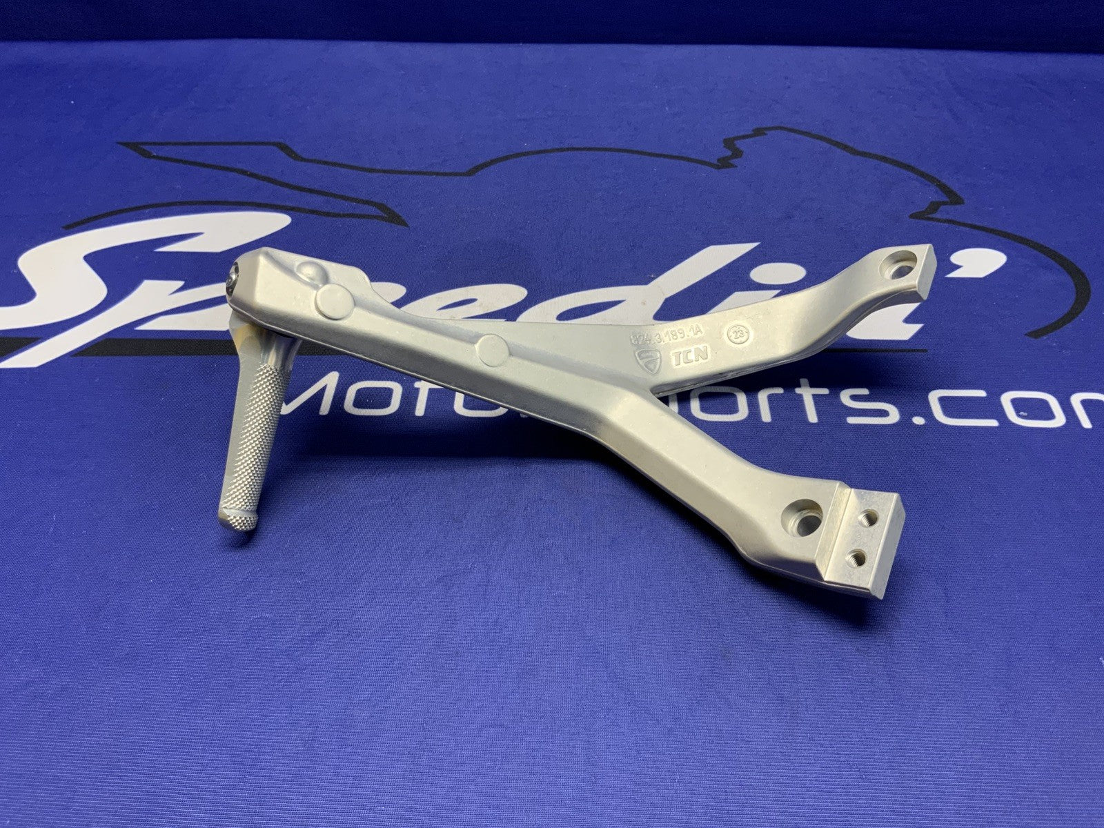 Ducati Right Pillion Foot Rest Superbike Panigale 2012 OEM 82411892BA-3