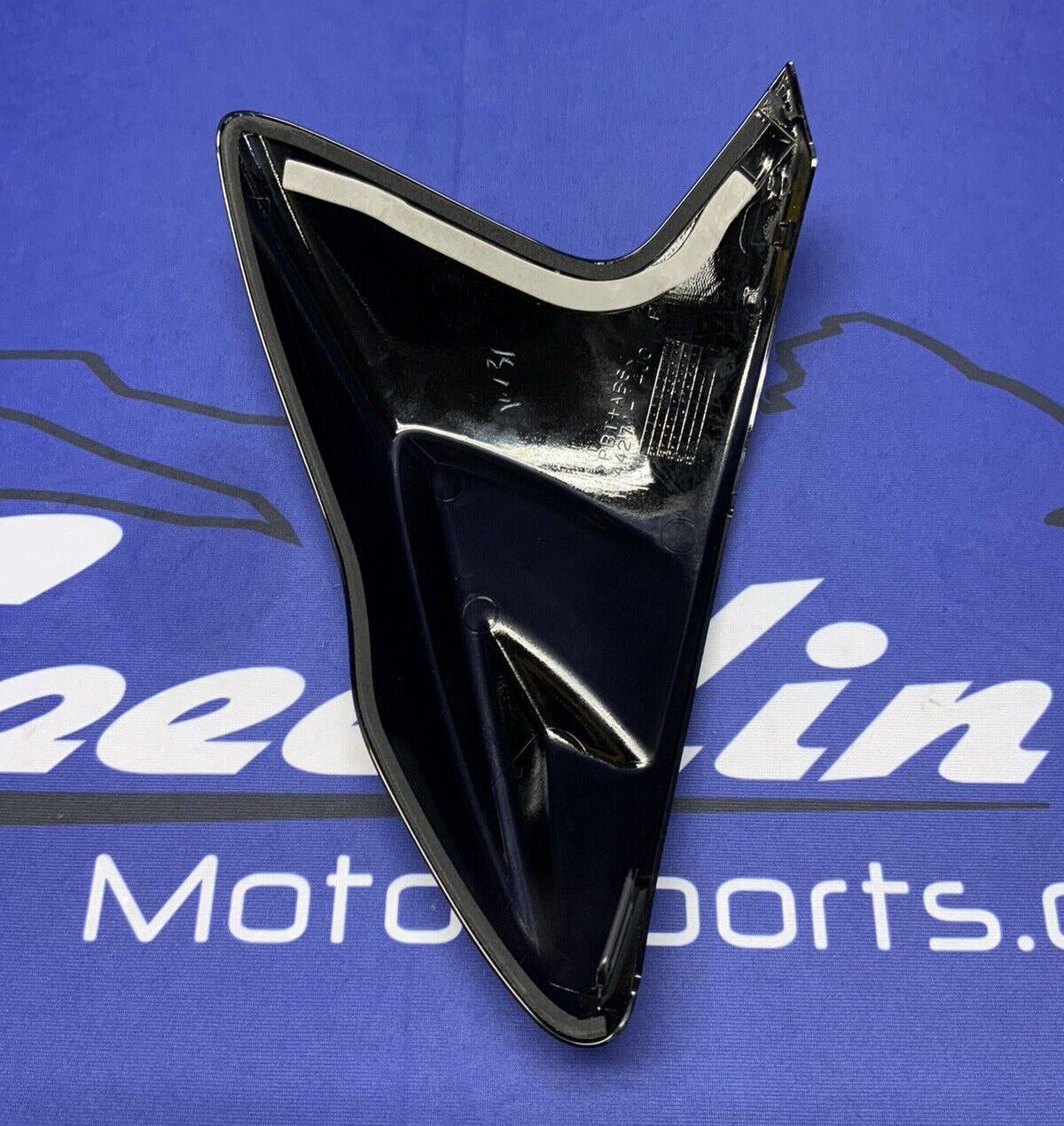 Suzuki Right (Black) Fuel Tank Cover GSXR600/750 2022,2023 OEM 44270-14J80-YKV