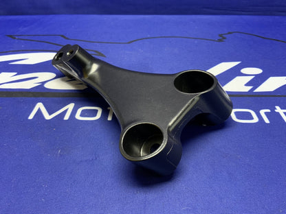 Kawasaki Engine Bracket Left Front Concours 14 ABS 2012-2022 OEM 32190-0424