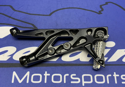 Suzuki Passenger Foot Rest Set GSX-8R/S 2023-2025 OEM 43821-25L00, 43811-25L00