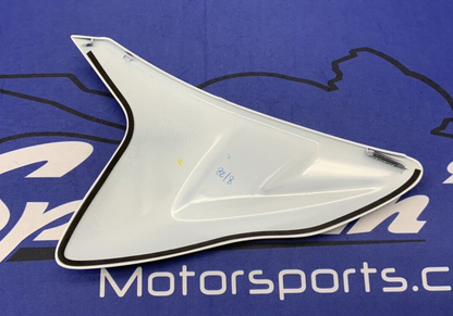 Suzuki Right White Fuel Tank Cover GSXR 600/750 2017-25 OEM 44270-14J80-YUH