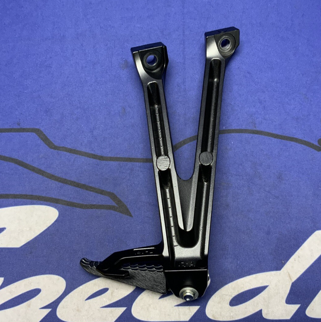 Suzuki Left Passenger Foot Rest GSXR 600/750 2016-2025 OEM 43700-14J30