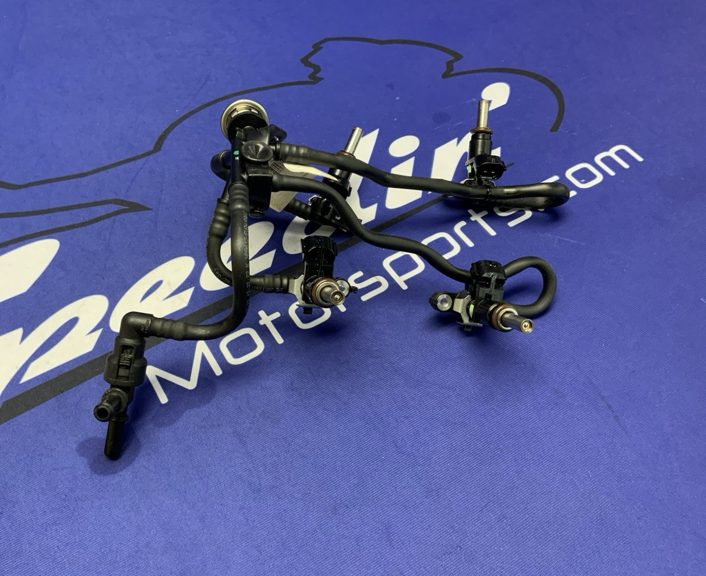 Ducati Lower Fuel Rail W/ Injectors Panigale V4 2021-2025 OEM 59024144B