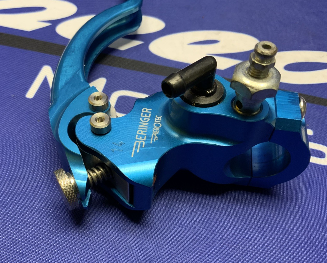 Beringer BR Series Brake Master Cylinder 14.5mm (Blue) BRO10-2