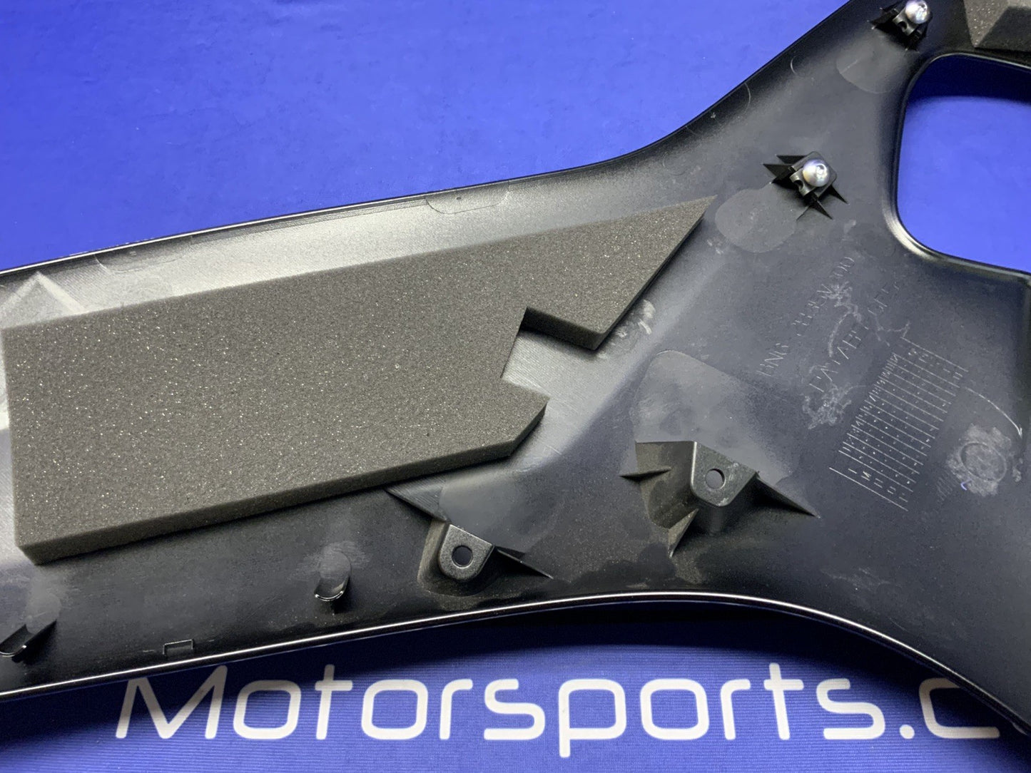 Yamaha Right Fairing (Raven Black) YZF-R6 2017-2026 OEM BN6-2835V-00-P1-2