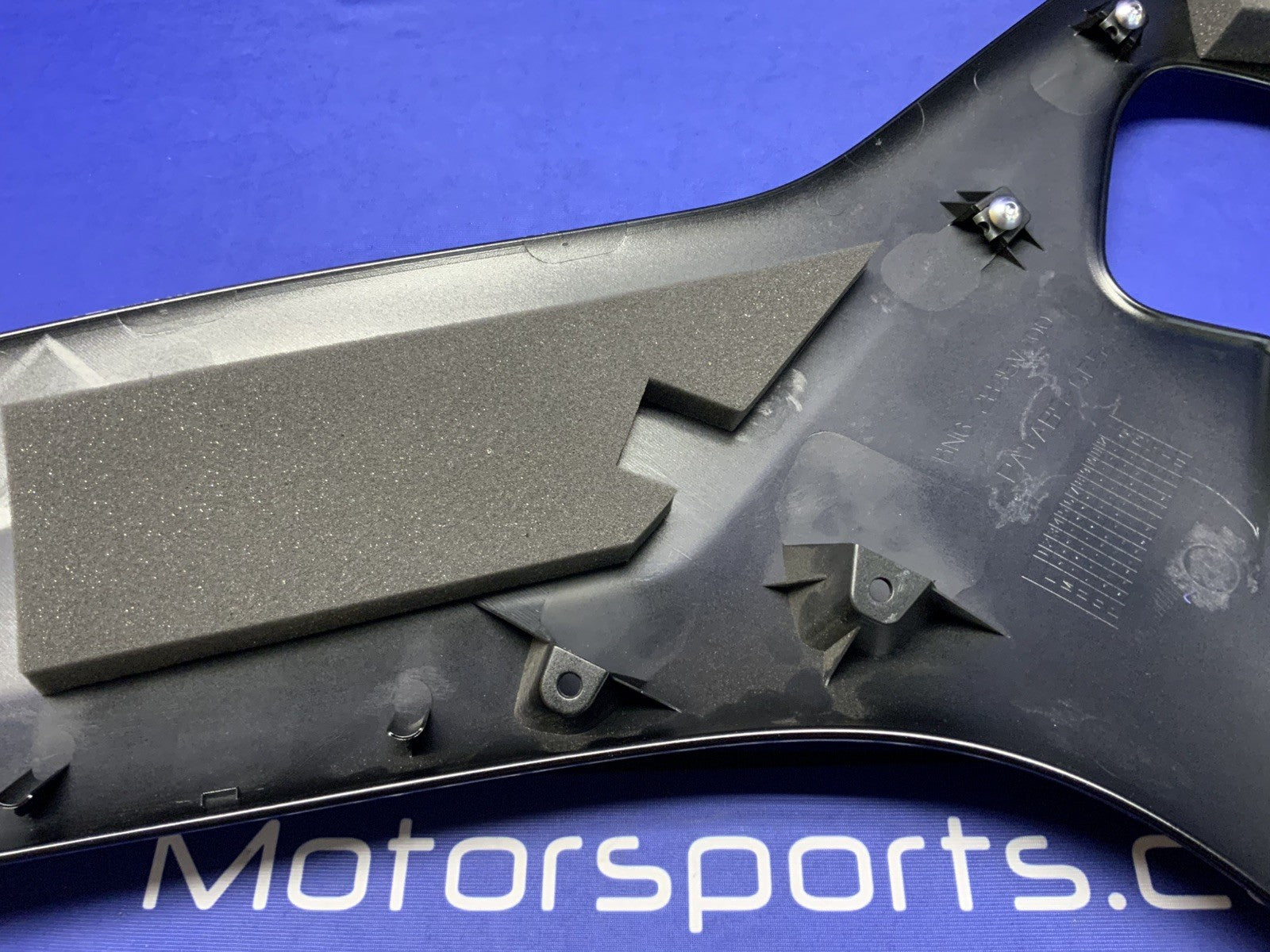 Yamaha Right Fairing (Raven Black) YZF-R6 2017-2026 OEM BN6-2835V-00-P1-2