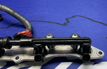 Kawasaki Complete Upper Fuel Rail ZX-6R 2009-2012 OEM 59071-0062-1