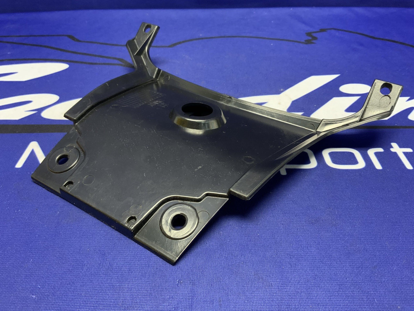 Suzuki Center Front Cover GSX-R1000 2017/2020-2023 47311-17K00