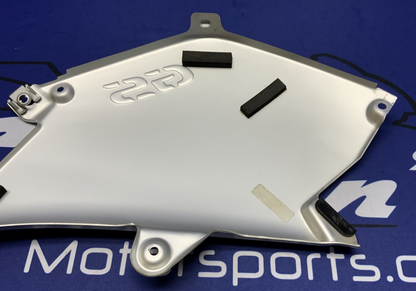 BMW Right Tank Trim Panel R1200GS 2003-2013 OEM 46637694534