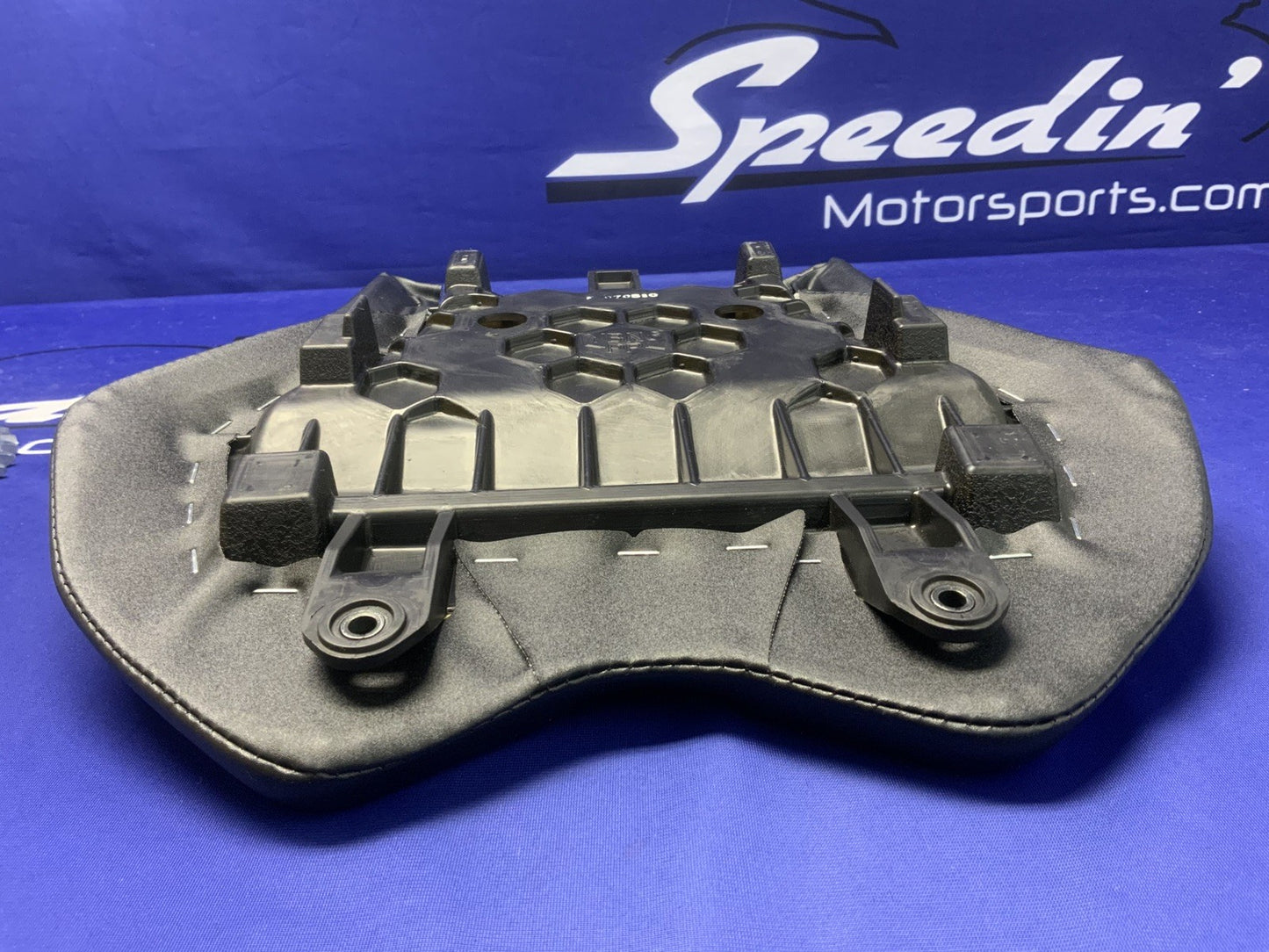 Yamaha Rider Seat/Rear Wheel Sprocket/Tool Kit YZF-R6 BN6-24710-01-00