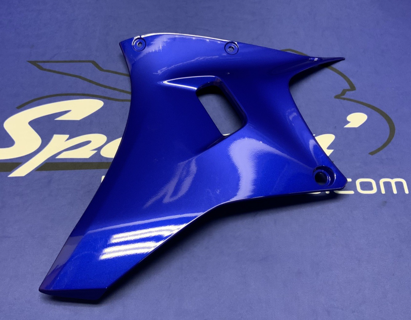 Yamaha Left Lower Fairing (Blue) YZF-R7 2022-2025 OEM BEB-2172G-00-P4
