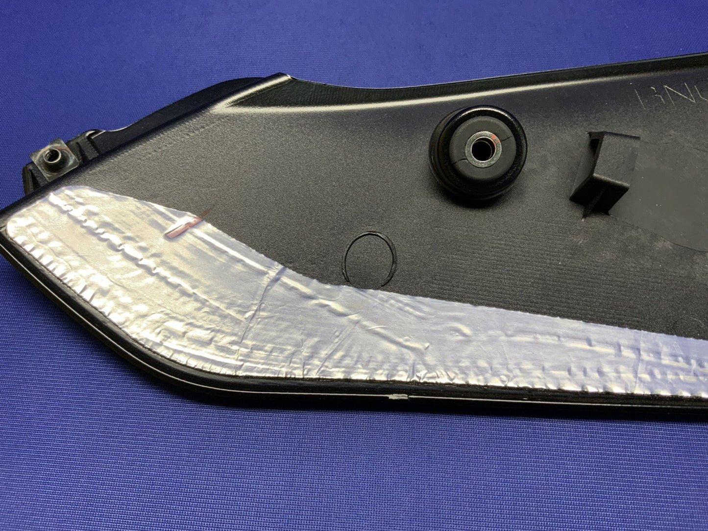 Yamaha Right Lower Fairing (Raven Black) YZF-R6 2017-2026 OEM BN6-28395-00-P1-3