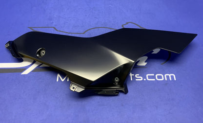 Yamaha Right Lower Fairing (Raven Black) YZF-R6 2017-2026 OEM BN6-28395-00-P1