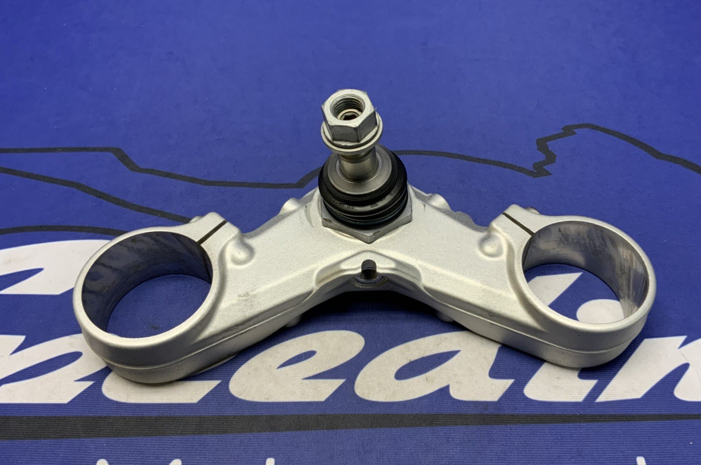 BMW Bottom Fork Mounting Bridge Triple Clamp R1200GS 2004-2013 OEM 31427664956