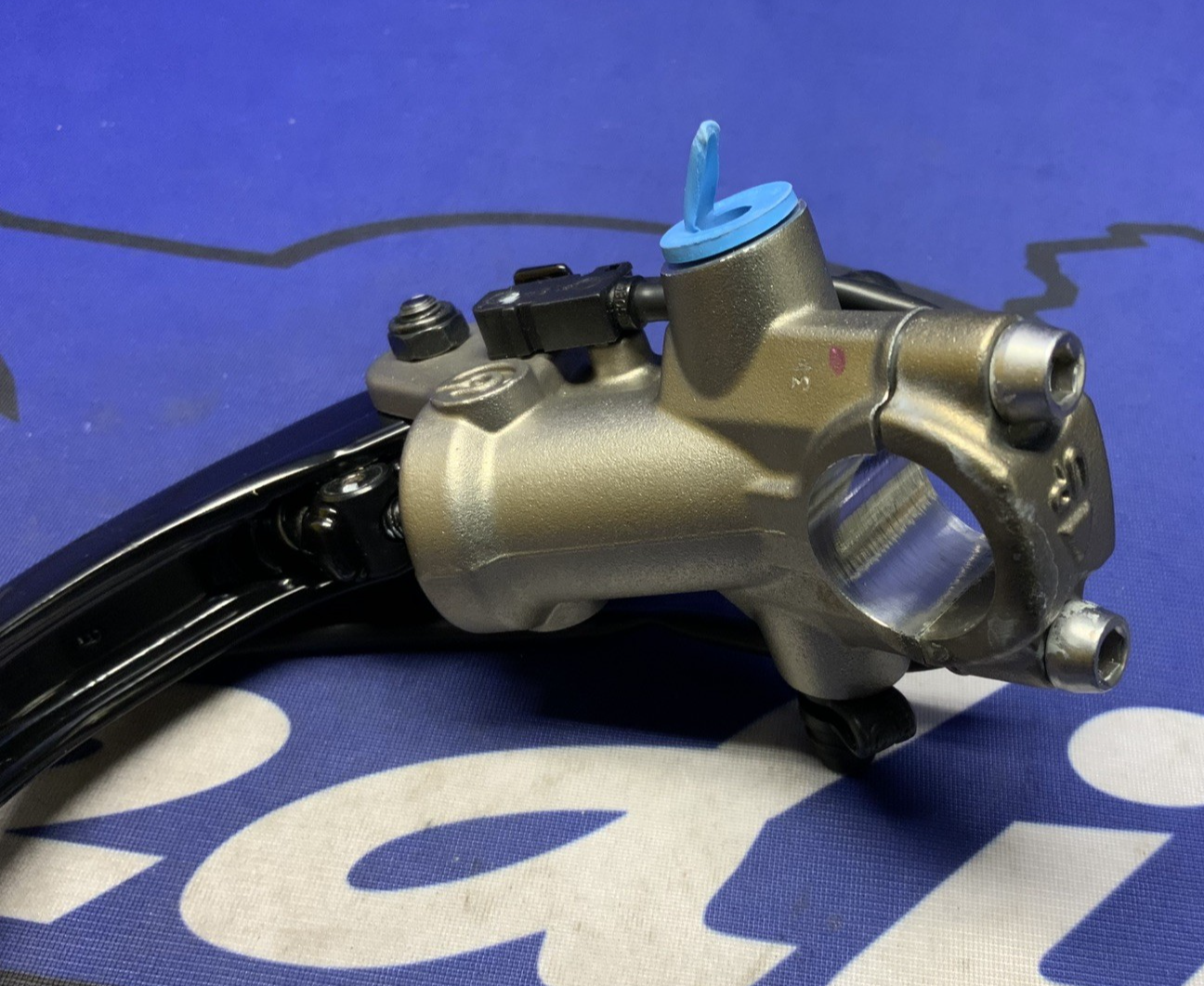 Kawasaki Front Master Cylinder Assembly Ninja ZX-10R 2016-2020 OEM 43015-0668