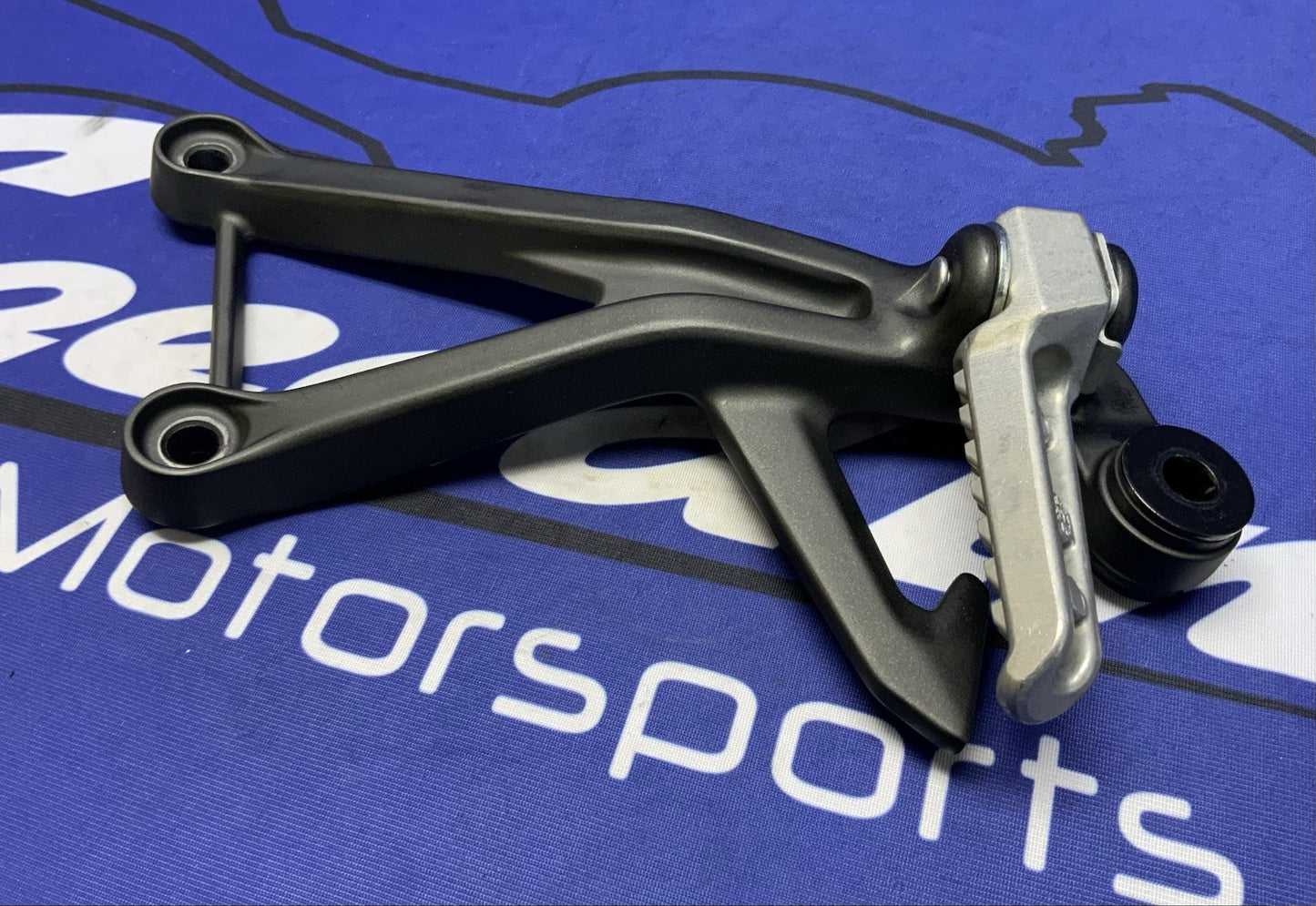 Kawasaki Right Passenger Foot Rest (Black) ZX-4R/RR 2023-2025 OEM 35063-1571-18R