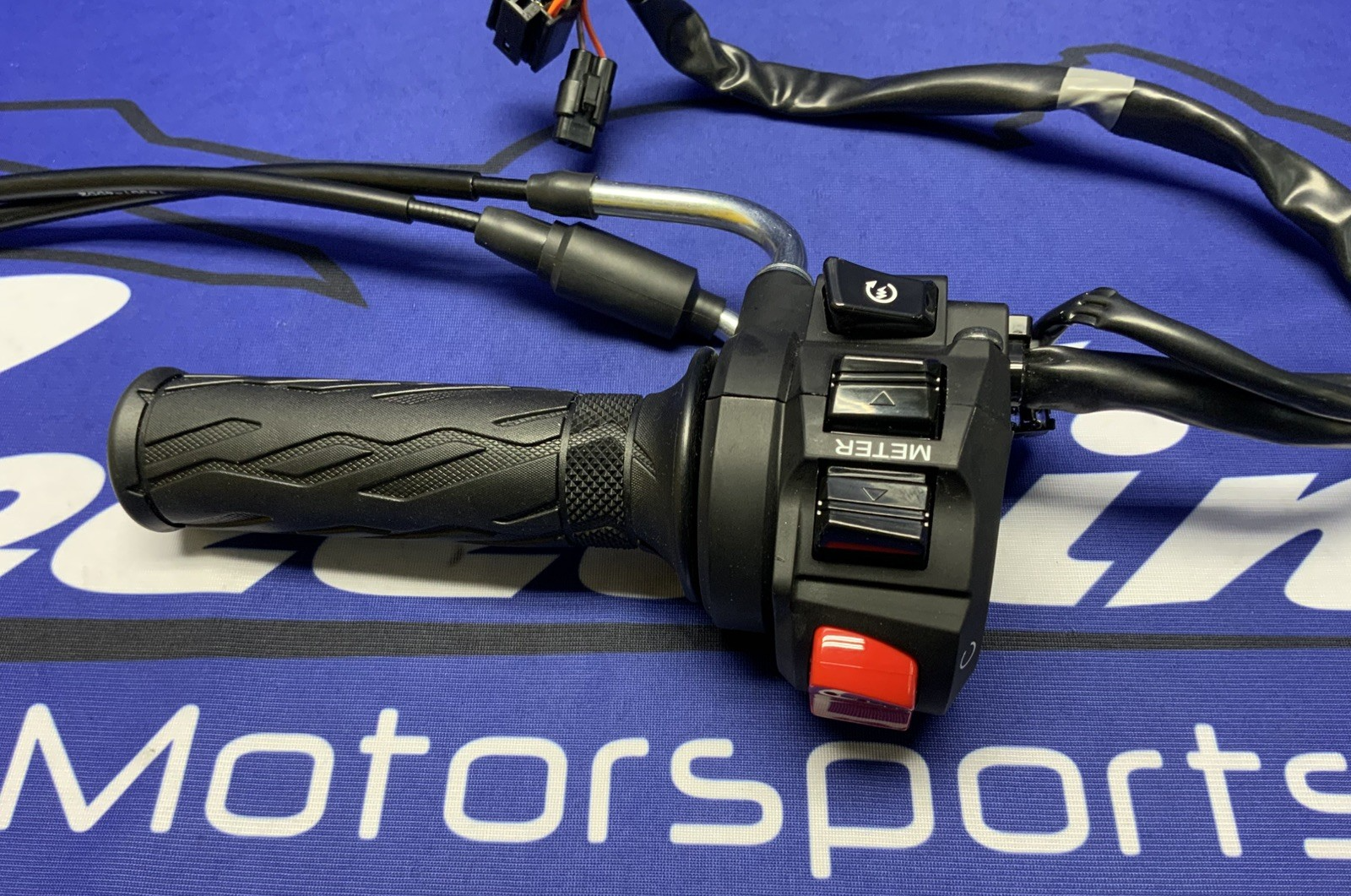 Suzuki Right Handlebar Switch Assembly  GSXR-600/750,2011-2025 OEM 37200-47H30-1
