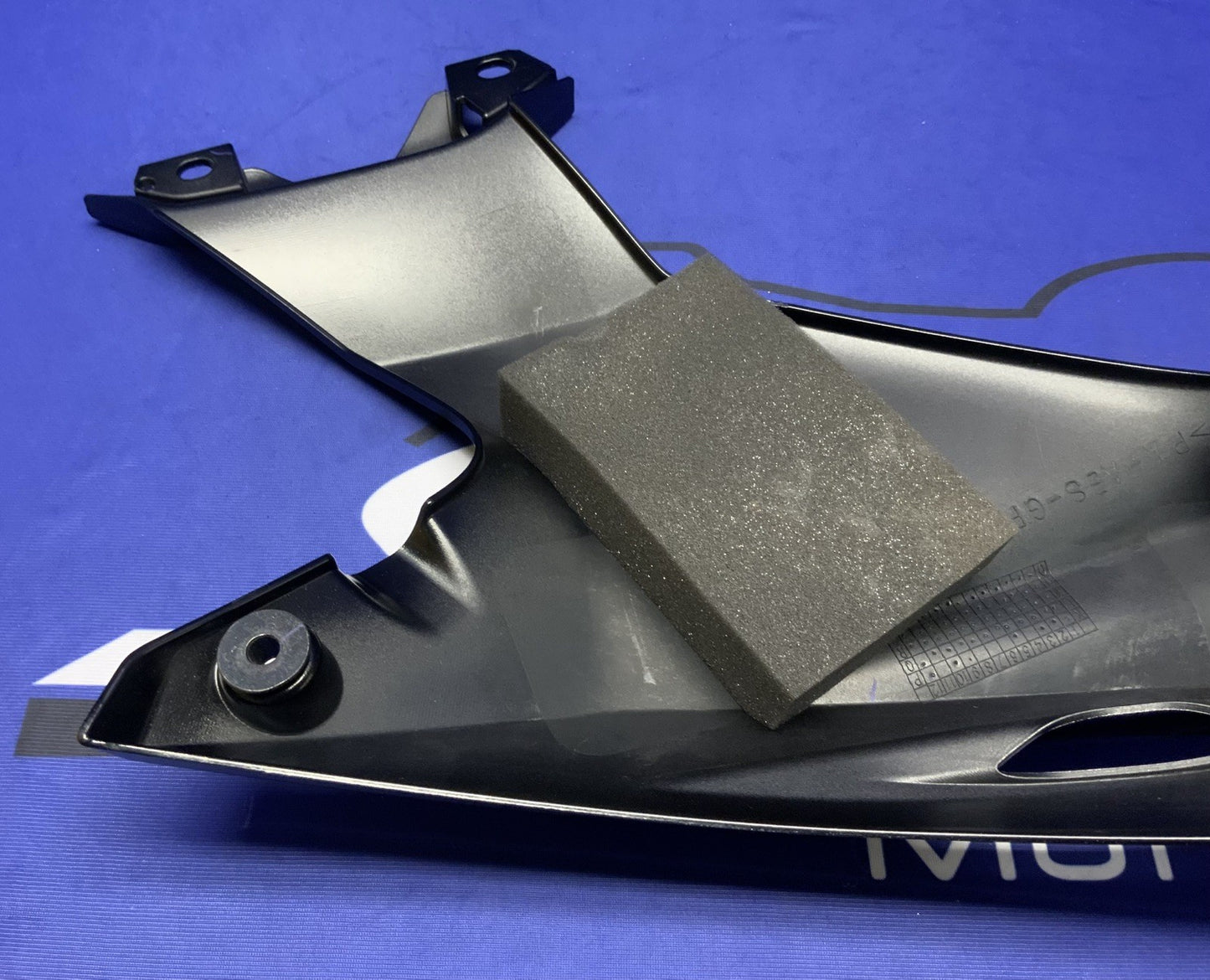 Yamaha Right Upper Fairing (Raven Black) YZF-R6 2017-2026 OEM BN6-2117W-00-P1-1
