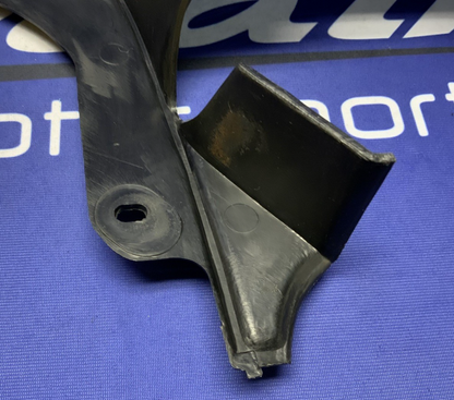 Kawasaki Right Upper Cowling GPZ1000RX 1986-1987 OEM 14024-1125