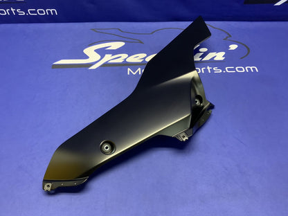 Yamaha Right Lower Fairing (Raven Black) YZF-R6 2017-2026 OEM BN6-28395-00-P1-3
