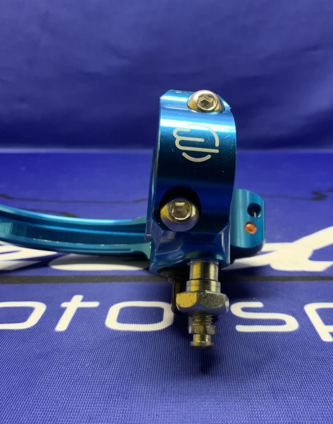 Beringer BR Series Brake Master Cylinder 14.5mm (Blue) BRO10-2