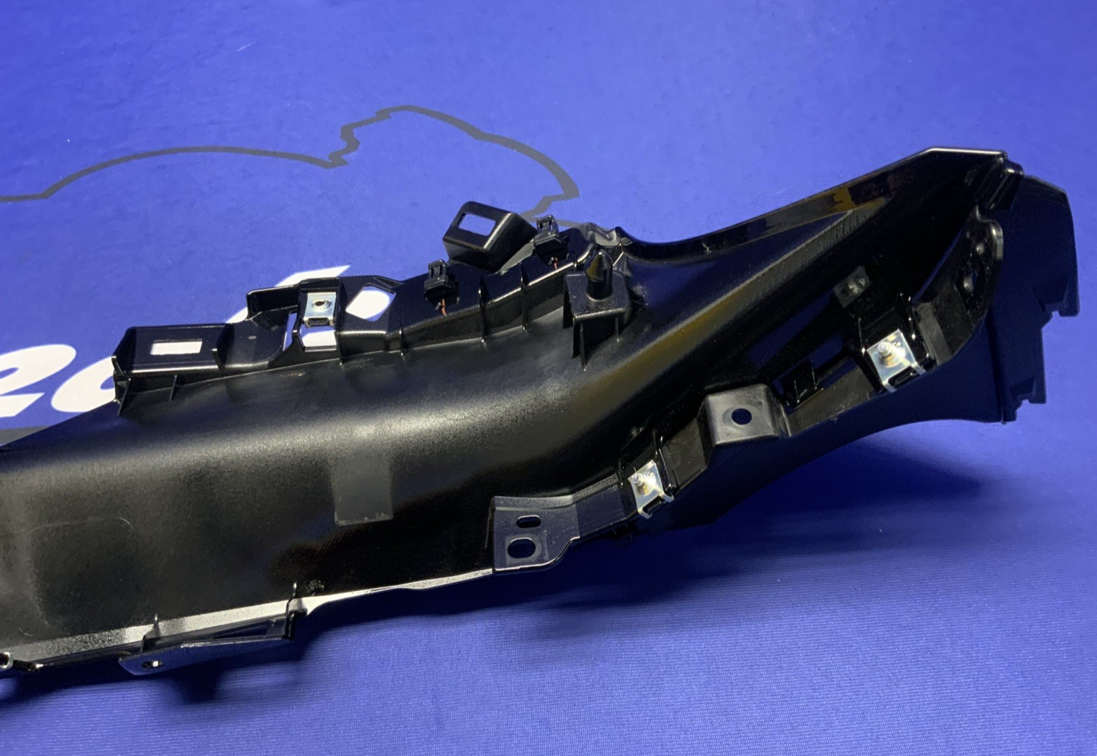Yamaha Right Upper Fairing (Black) YZF-R9 2025 OEM BKN-28397-00-P1