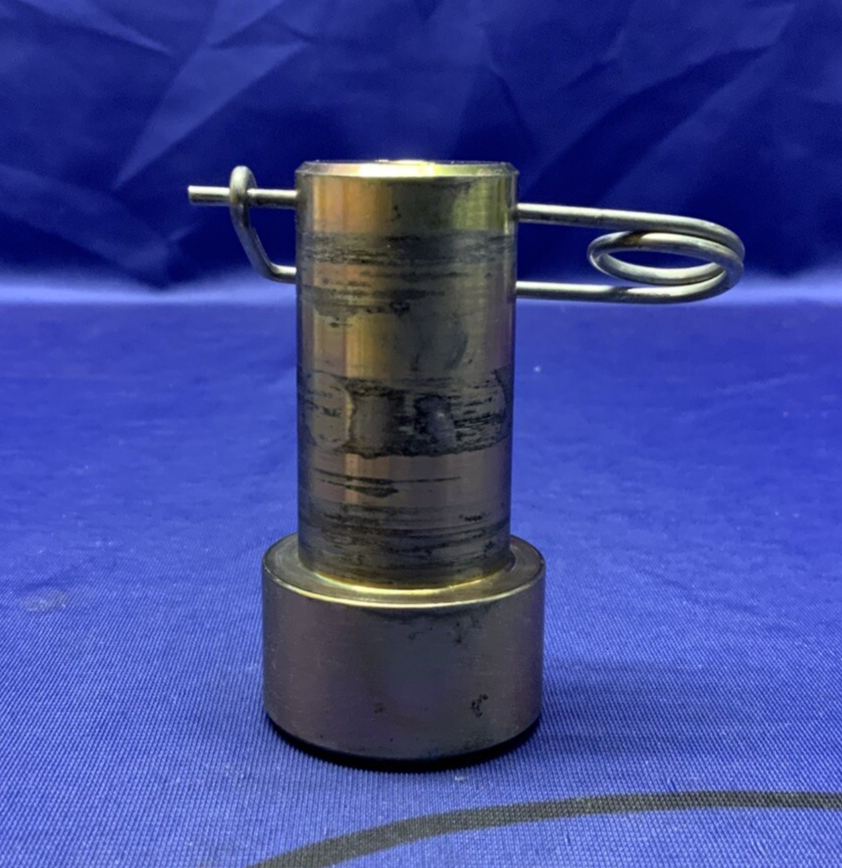 Pitbull Restraint Left Pin HWL YZF-R7 2022-2025 F0075HW-000