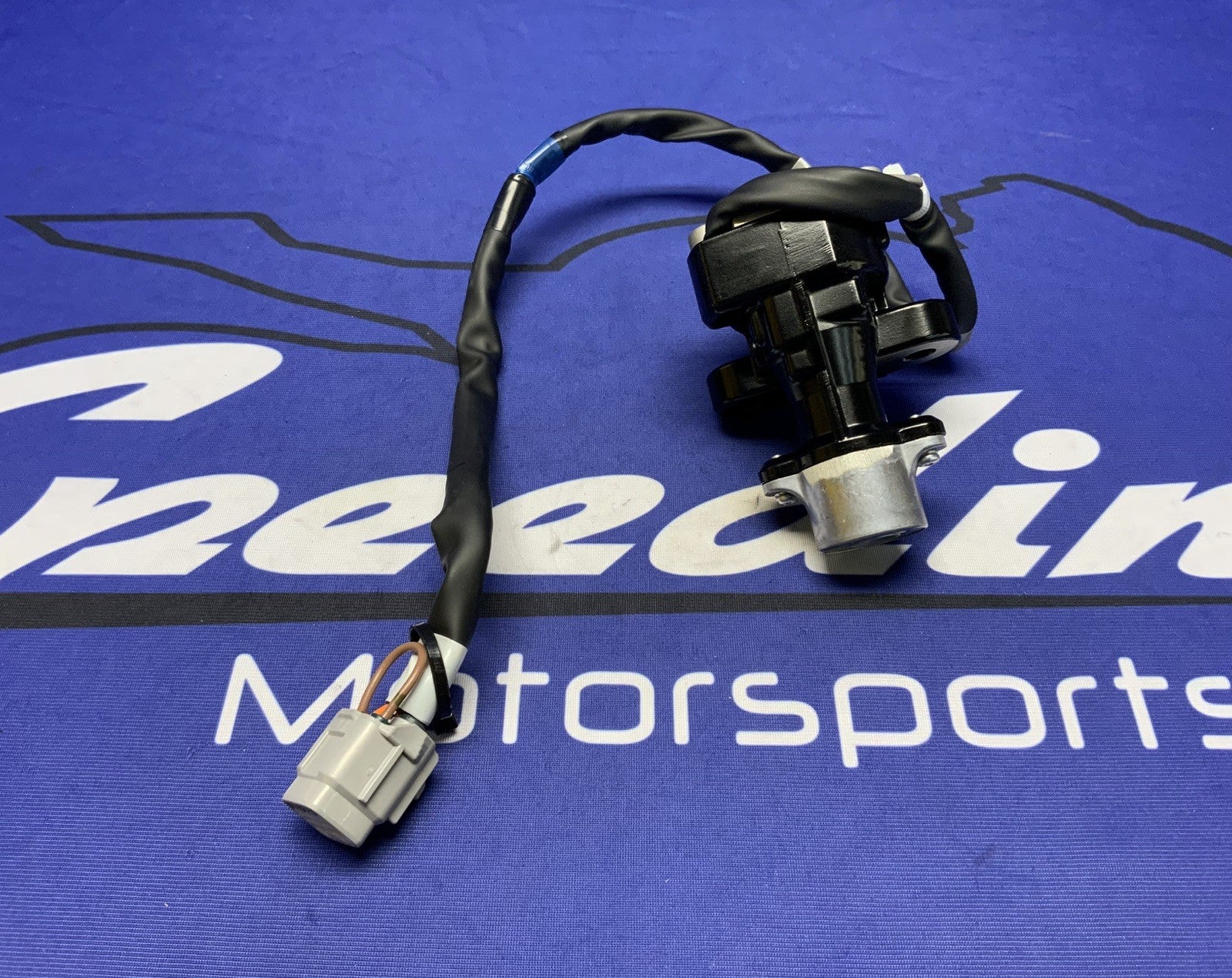 Suzuki Lock Set GSX-8R/S 2023-2026 OEM 37101-258D0