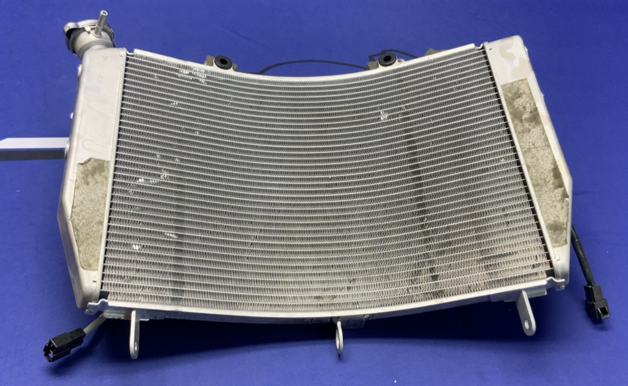 Yamaha Radiator Assembly W/ Fans YZF-R6 2017-2020 OEM BN6-12461-00-00