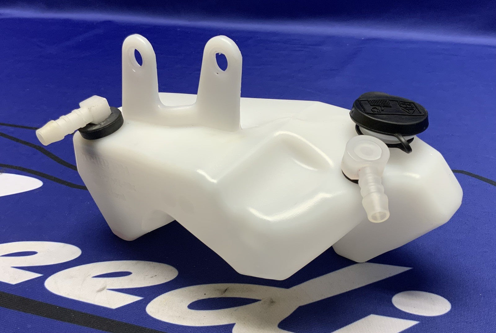 Triumph Coolant Reservoir Assembly Street Triple RS 2023-2026 OEM T2109765