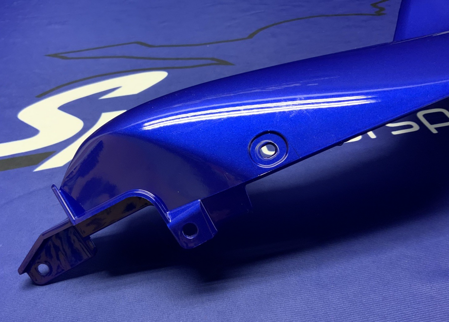 Yamaha Left Tail Fairing (Blue) YZF-R7 2022-2025 OEM BEB-21711-00-P0