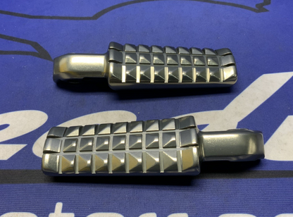 Triumph Passenger Foot Rest Pegs Bonneville T120 2016-2020 OEM A9770148