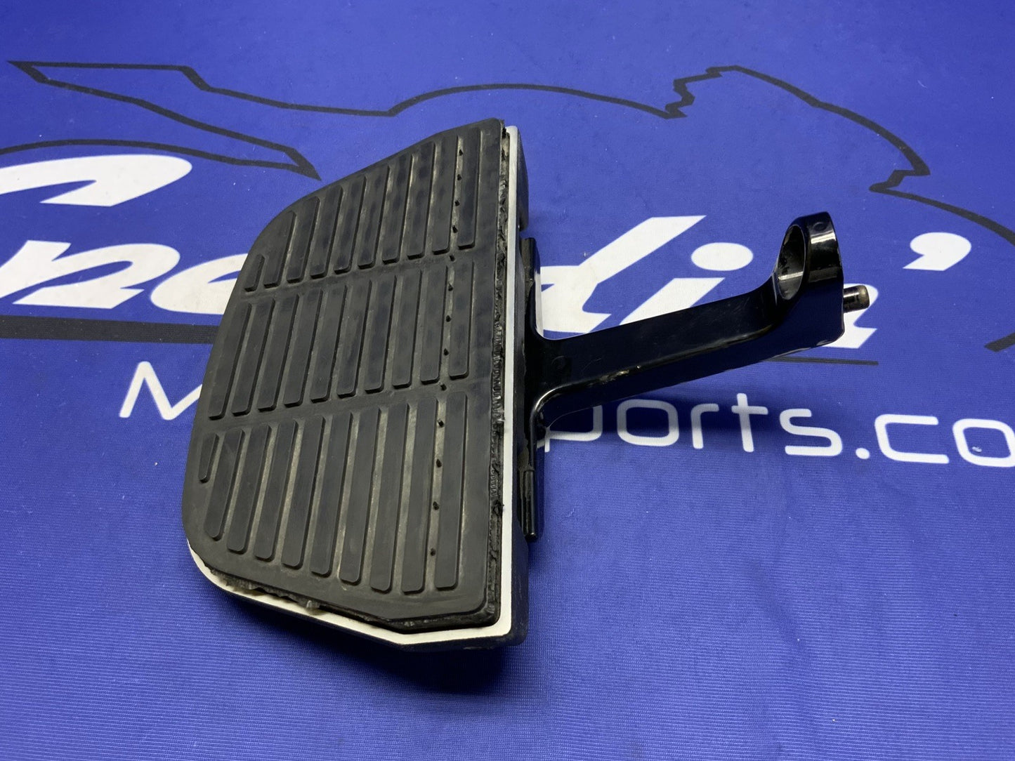 Harley-Davidson Passenger Footboard Set FLHTC Electra Glide 97-07 OEM 52719-93B