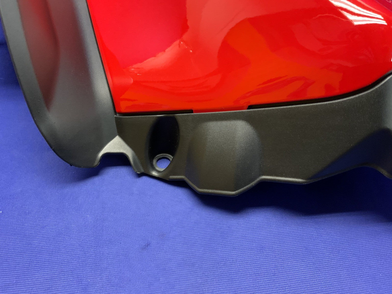 Ducati Right Fuel Tank Fairing Red Panigale V2 2021-2023 OEM 4801B012AC