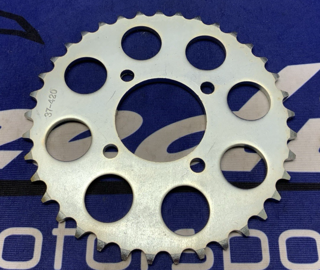 Suzuki Rear Wheel Drive Sprocket LT50/ALT50 1983-1987 OEM 64511-01739