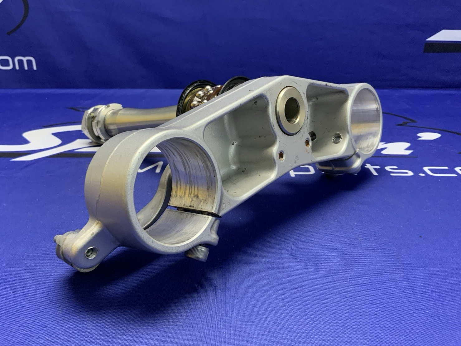 Yamaha Lower Steering Stem YZF-R1 2012-2013 OEM 14B-23340-10-00