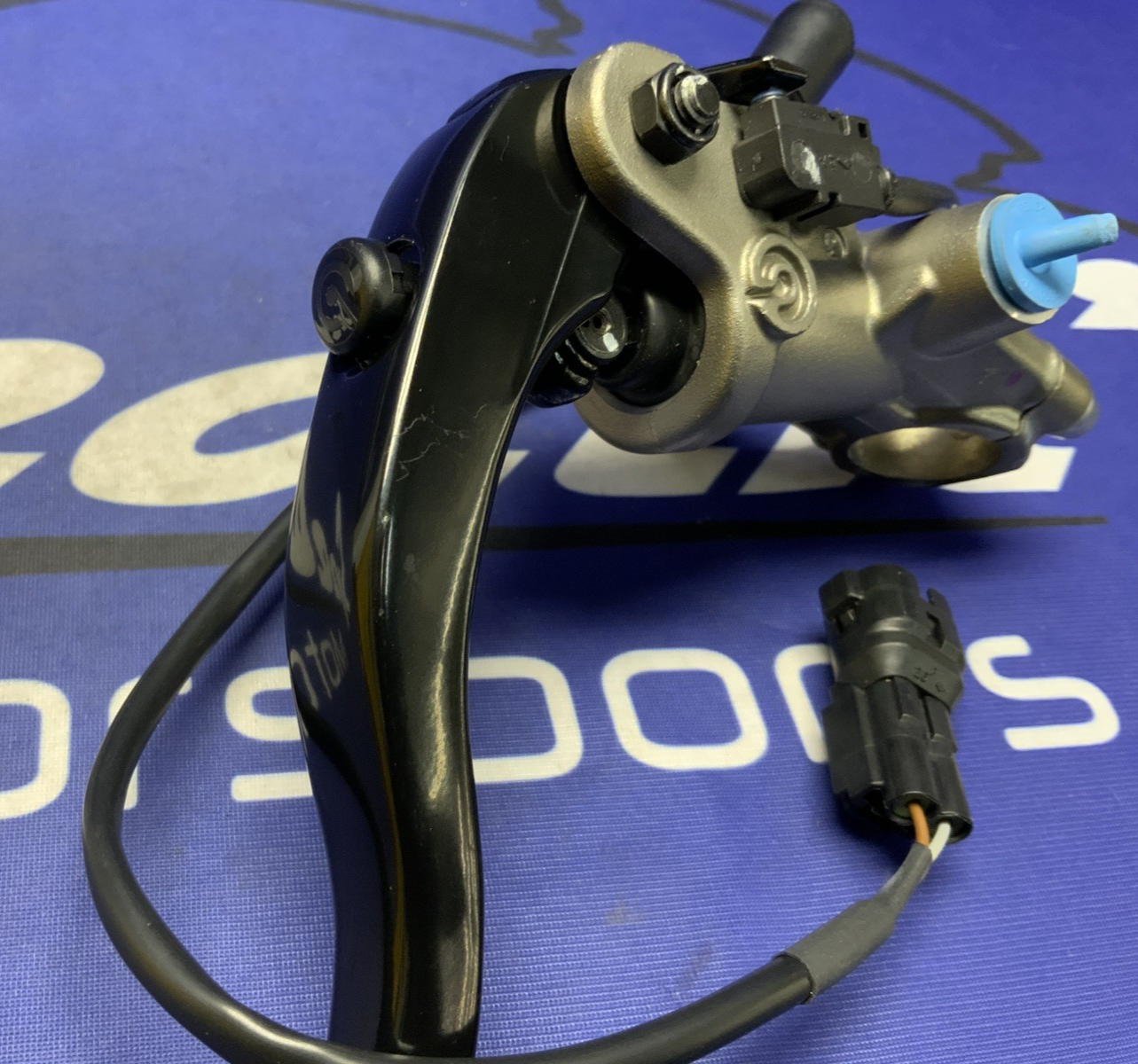 Kawasaki Front Master Cylinder Assembly Ninja ZX-10R 2016-2020 OEM 43015-0668