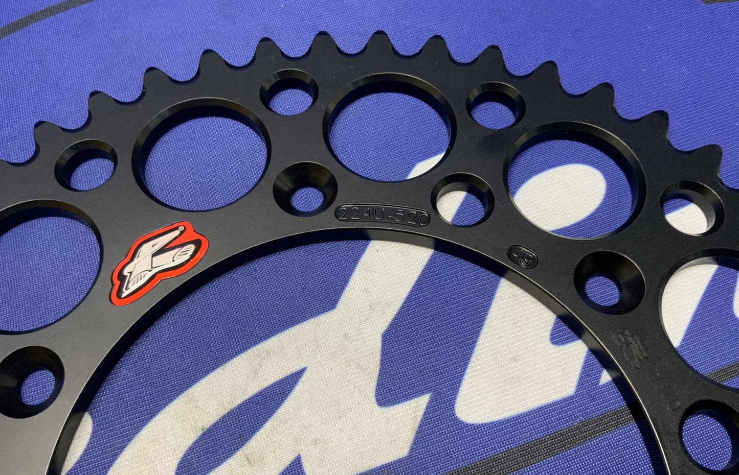 Renthal Rear Sprocket 49T (Black) 890 Duke R 2020-2023 224U-520-49GPBK