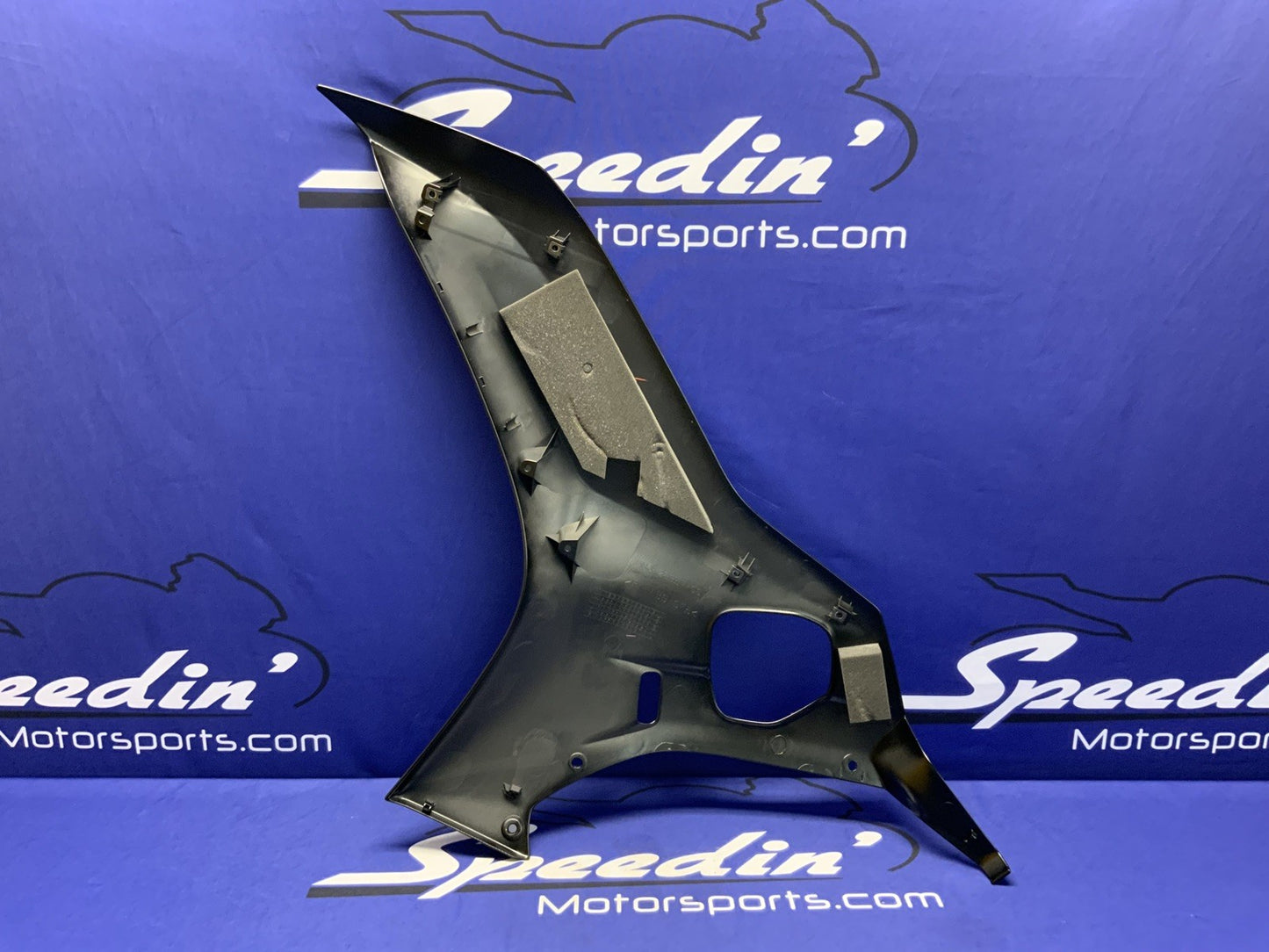 Yamaha Right Fairing (Raven Black) YZF-R6 Race 2023-2026 OEM BN6-2835V-00-P1-3